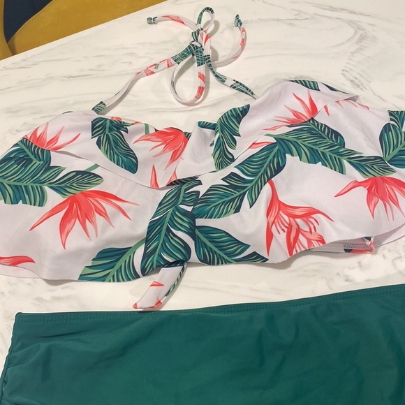 NWOT BIKINI SIZE XL bottom and size L top - Picture 3 of 6